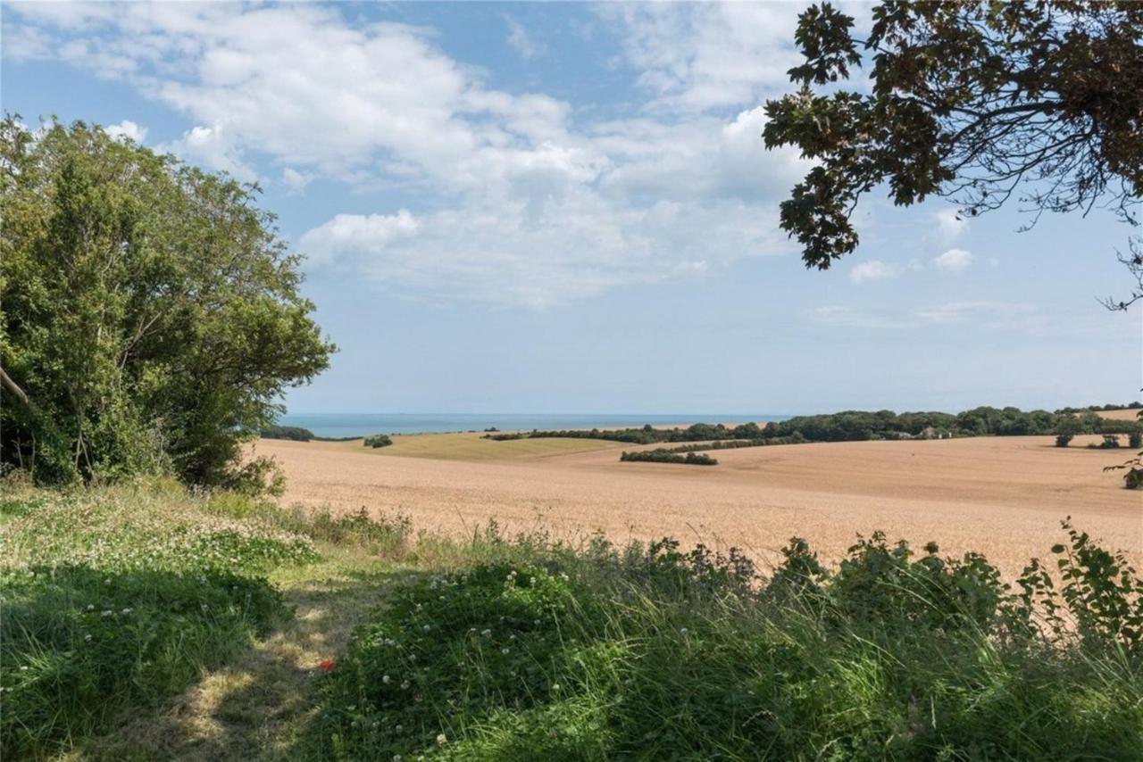 Seaside Chalet - Sleeps 6 Kingsdown  Exteriör bild