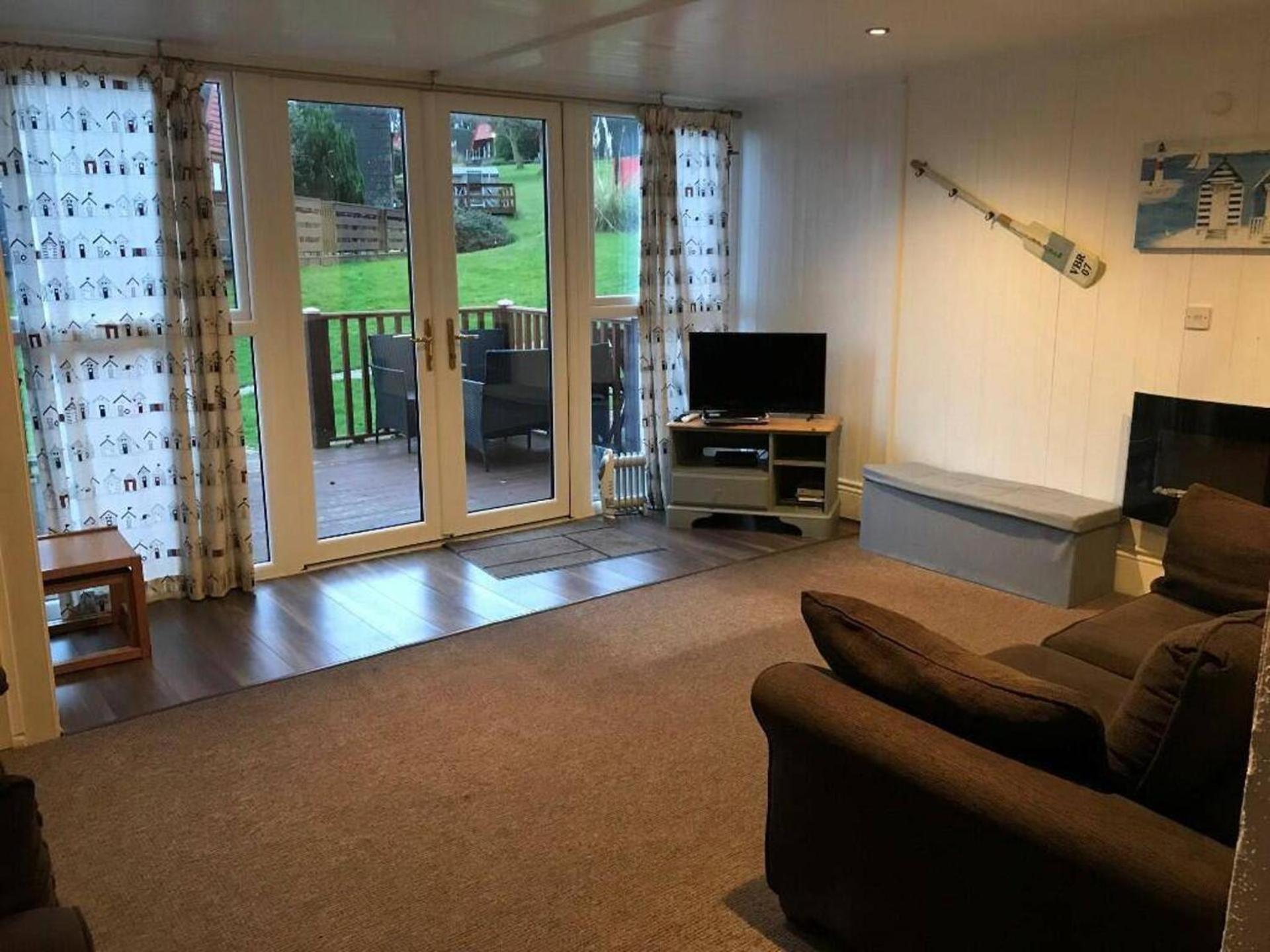 Seaside Chalet - Sleeps 6 Kingsdown  Exteriör bild